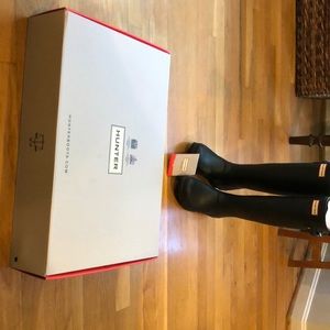 Women’s Black Tall Hunter Boots, Size 9
